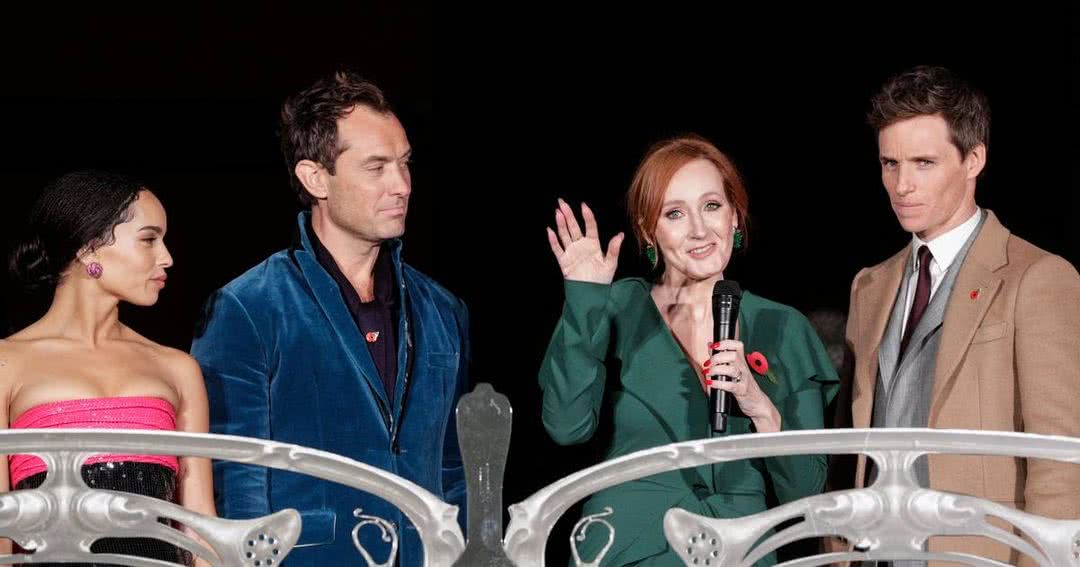 JK Rowling & cast at the Paris premiere of Fantastic Beast's Crimes of Grindelwald
