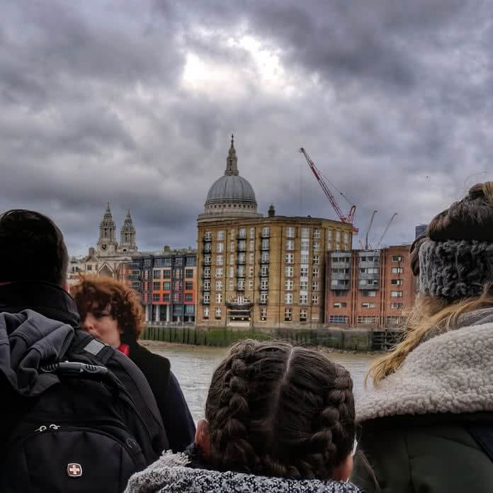 Harry Potter tour chats about London's St Paul's Cathedral